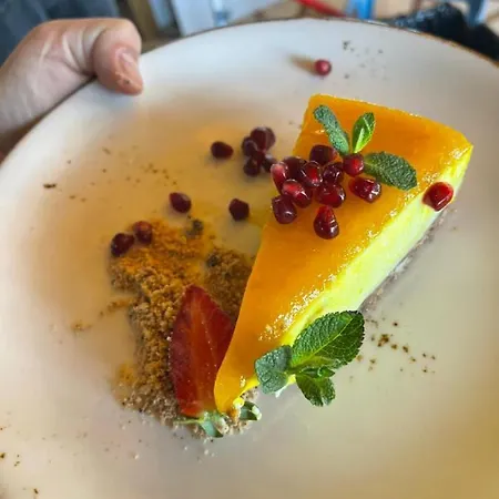 Вилла Kingfish Restaurant & Boutique Patok