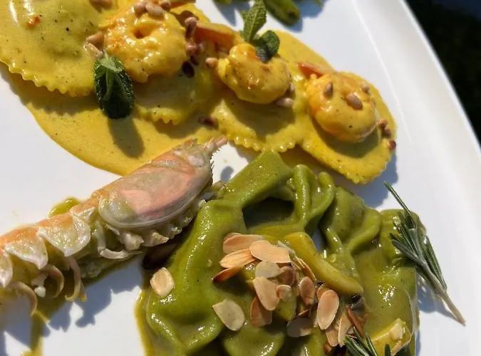 Kingfish Restaurant & Boutique Patok