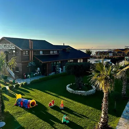 Villa Kingfish Restaurant & Boutique