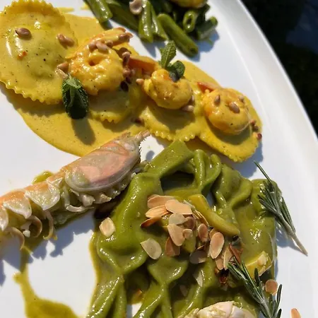 Kingfish Restaurant & Boutique Patok