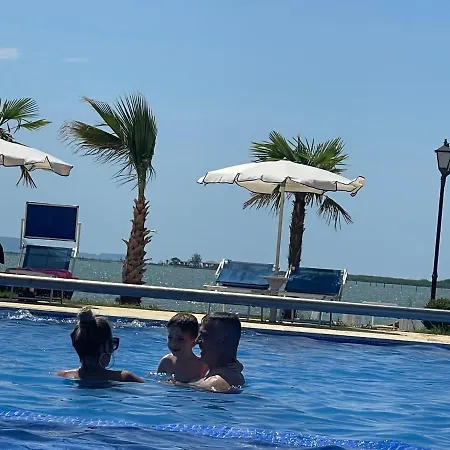 Villa Kingfish Restaurant & Boutique