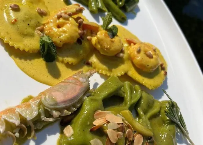 Kingfish Restaurant & Boutique Villa *