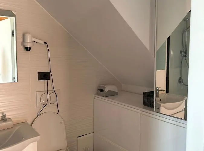 Kingfish Restaurant & Boutique * Patok